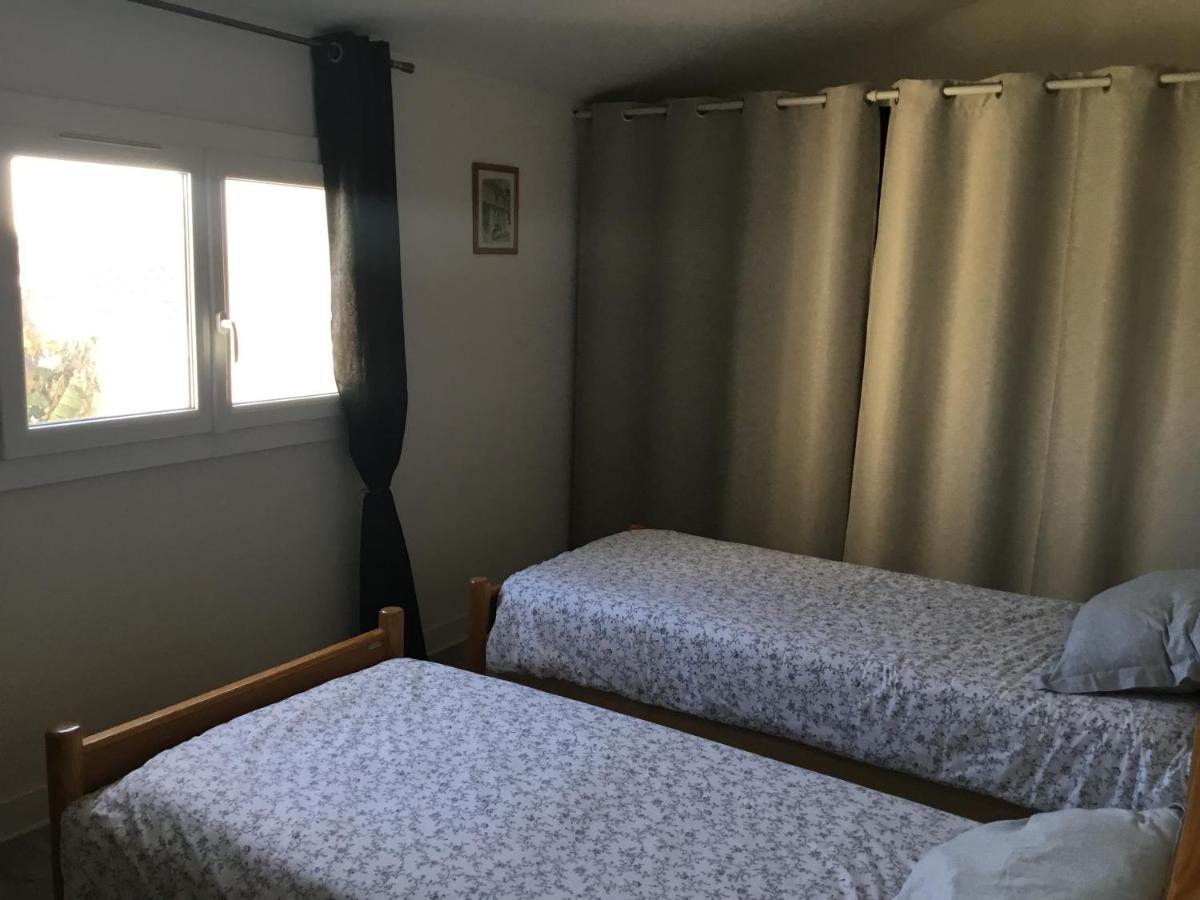 Proche De La Mer Chez L Habitant Royan Esterno foto